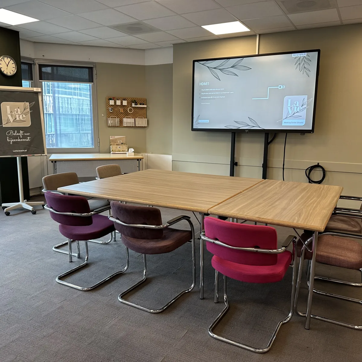 La Vie Meeting Center CTOUCH Riva R2 2