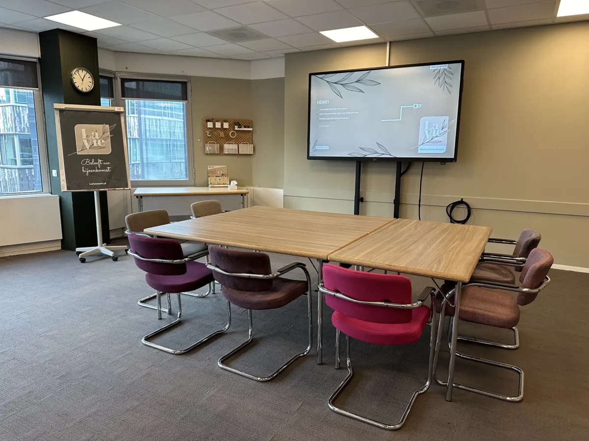 La Vie Meeting Center CTOUCH Riva R2 2