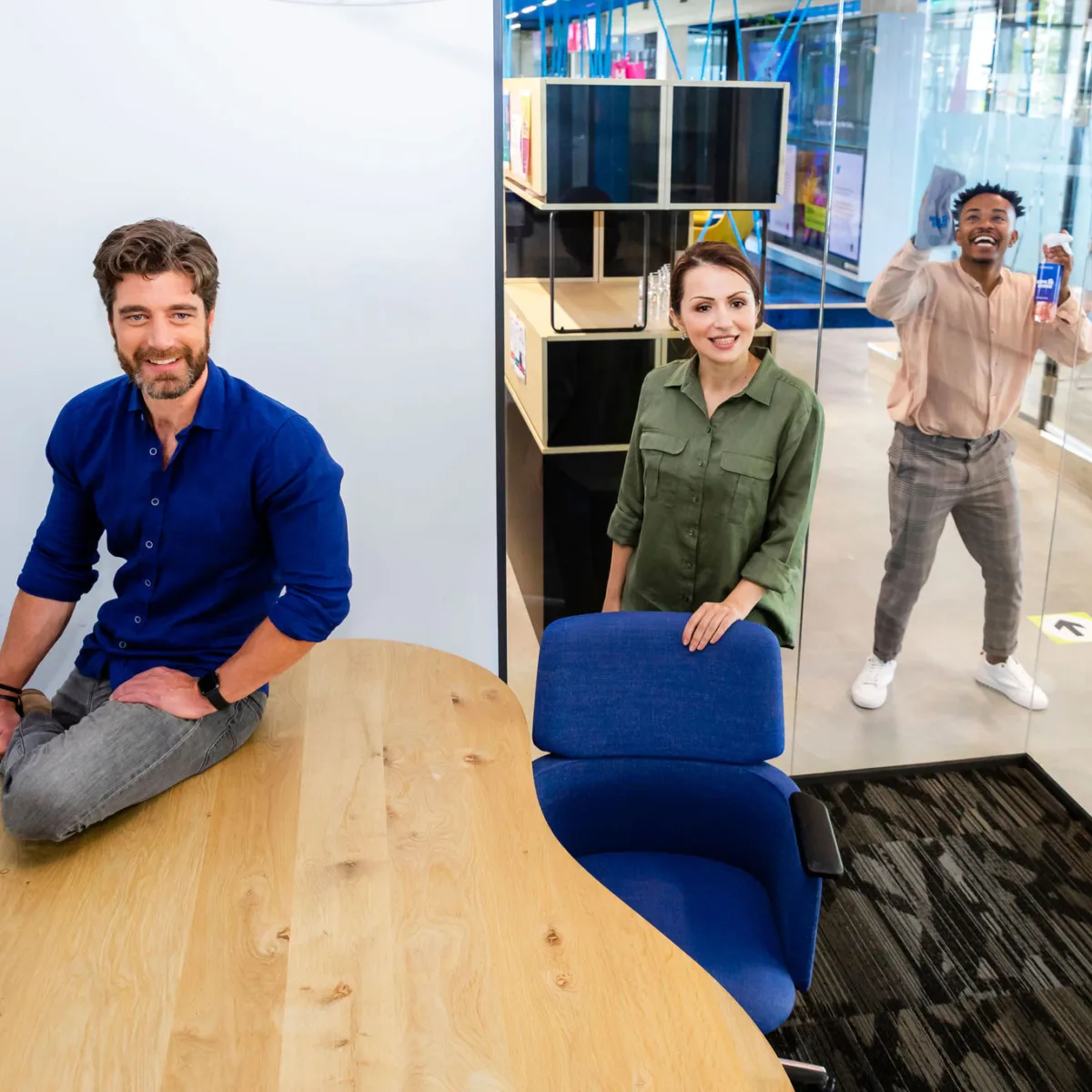 The huddle room KF 1305 LR